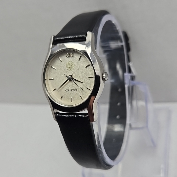 Womens Orient Watch Office For Government Policy South Korea OPC New Battery - Picture 2 of 12